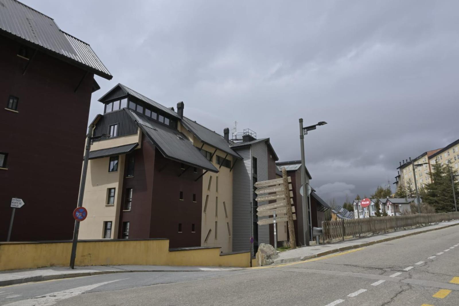 Estudio Infinity Con Parking Sierra Nevada Exterior foto